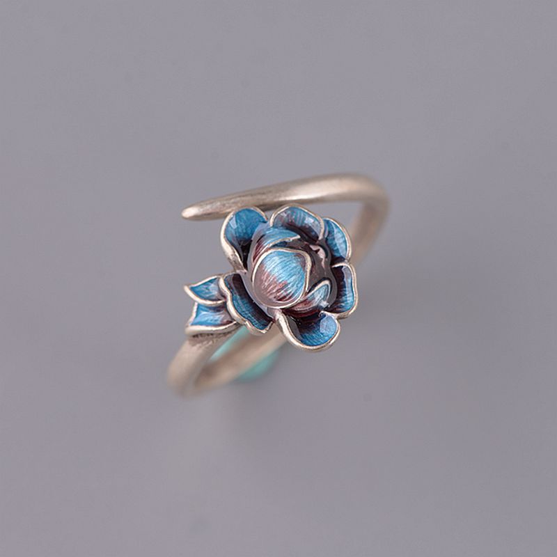 Lotus Womens Sterling Silver Ring